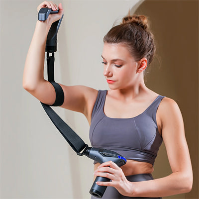 femme masse avant bras ceinture pistolet de massage