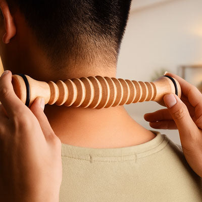 rouleau de massage roule sur nuque